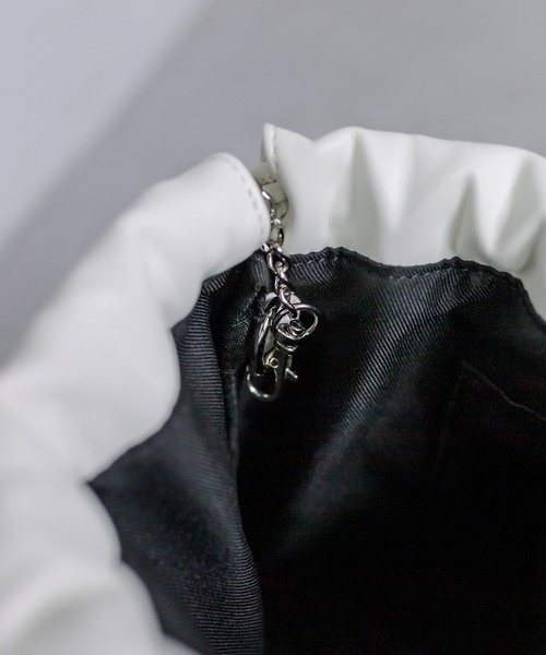 mystic(ミスティック)の「シャーリングミニショルダーBAG(ショルダーバッグ・レディース・ホワイト/シルバー/ゴールド/ブラック・ONE SIZE)」の10枚目の写真