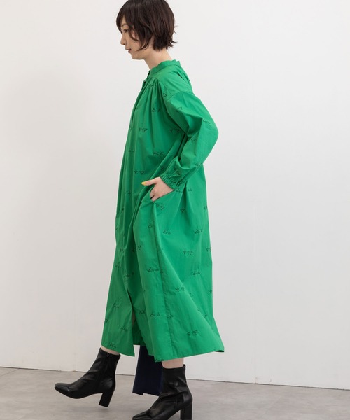 POU DOU DOU（プードゥドゥ）の「hanger刺繍ローンボトルネック2wayワンピース（ワンピース・レディース・ブラック/グリーン/グレー系その他・3）」の14枚目の写真