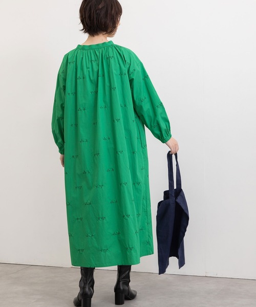 POU DOU DOU（プードゥドゥ）の「hanger刺繍ローンボトルネック2wayワンピース（ワンピース・レディース・ブラック/グリーン/グレー系その他・3）」の15枚目の写真