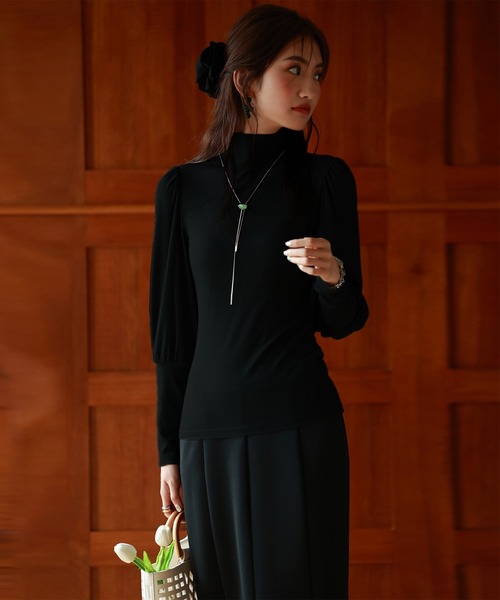 SAISON DE PAPILLON(セゾンドパピヨン)の「バルーンスリーブプチハイネックカットソー(Tシャツ/カットソー・レディース・ベージュ/ブラウン/チャコール/ブルーグレー/ブラック/ダークグリーン/モカ・S/M/L)」の8枚目の写真