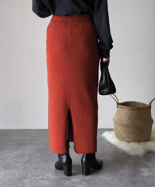 Riberry（リベリー）の「ニットロングナロースカート（スカート・レディース・アイボリー/ブラック/オレンジ/グリーン・MEDIUM）」の20枚目の写真