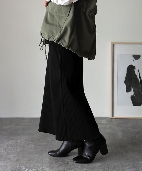 Riberry（リベリー）の「ニットロングナロースカート（スカート・レディース・アイボリー/ブラック/オレンジ/グリーン・MEDIUM）」の7枚目の写真