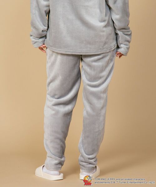 【TOM and JERRY/トムとジェリ―】もこもこボア ルームウェアセットアップ 上下セット(ルームウェア/パジャマ)|TOM&JERRY(トムアンドジェリー) 【TOM and JERRY/トムとジェリ―】もこもこボア ルームウェアセットアップ 上下セット(ルームウェア/パジャマ)|TOM&JERRY(トムアンドジェリー)