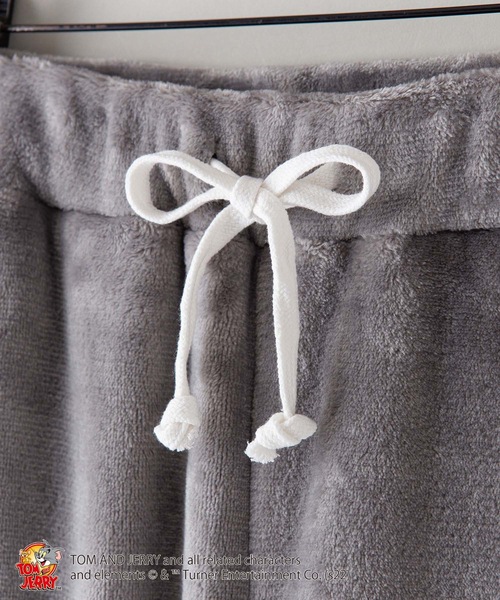 【TOM and JERRY/トムとジェリ―】もこもこボア ルームウェアセットアップ 上下セット(ルームウェア/パジャマ)|TOM&JERRY(トムアンドジェリー) 【TOM and JERRY/トムとジェリ―】もこもこボア ルームウェアセットアップ 上下セット(ルームウェア/パジャマ)|TOM&JERRY(トムアンドジェリー)