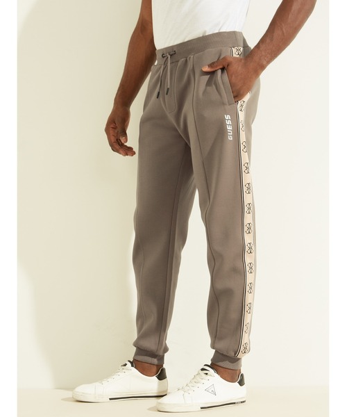 Guess(ゲス)の「Eco Mickey Jogger Pants(スウェットパンツ・メンズ・ブラック/ブラウン/ライトグレー・X-LARGE/MEDIUM/SMALL/LARGE)」の12枚目の写真