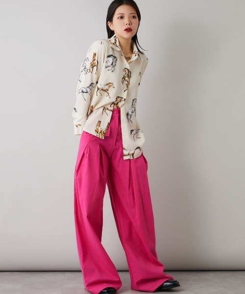 Bloom Closet（ブルームクローゼット）の「ホースプリントポリシャツ（シャツ/ブラウス・レディース・ブラック/オフホワイト・MEDIUM/LARGE）」の5枚目の写真