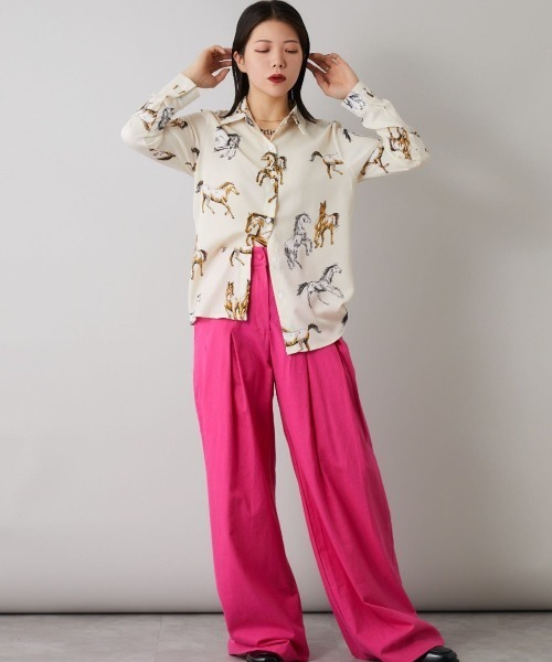 Bloom Closet（ブルームクローゼット）の「ホースプリントポリシャツ（シャツ/ブラウス・レディース・ブラック/オフホワイト・MEDIUM/LARGE）」の4枚目の写真