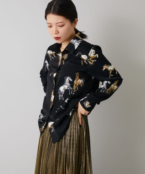 Bloom Closet（ブルームクローゼット）の「ホースプリントポリシャツ（シャツ/ブラウス・レディース・ブラック/オフホワイト・MEDIUM/LARGE）」の11枚目の写真