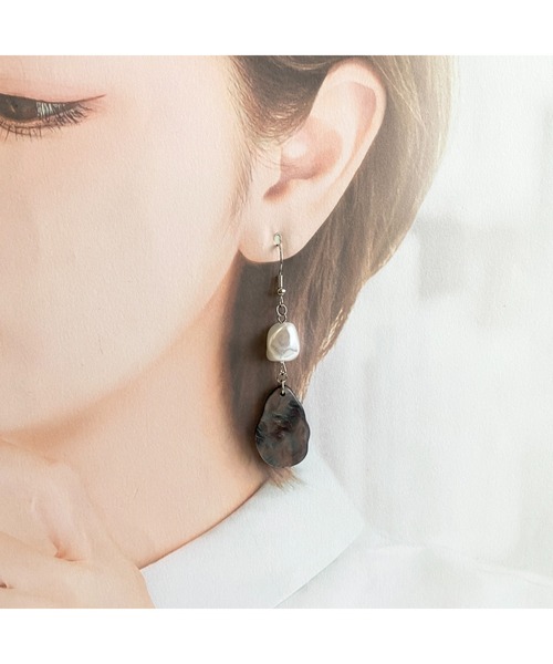 tone(トーン)の「【-lensa-】大人の個性派ピアス(MA)(ピアス(両耳用)・レディース・シルバー・FREE)」の3枚目の写真