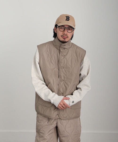 UNCORD(アンコード)の「【UNCORD】QUILTING VEST/キルティングベスト(ダウンベスト・メンズ・グレイッシュベージュ/カーキ/ブラック・X-LARGE/LARGE/MEDIUM)」の15枚目の写真