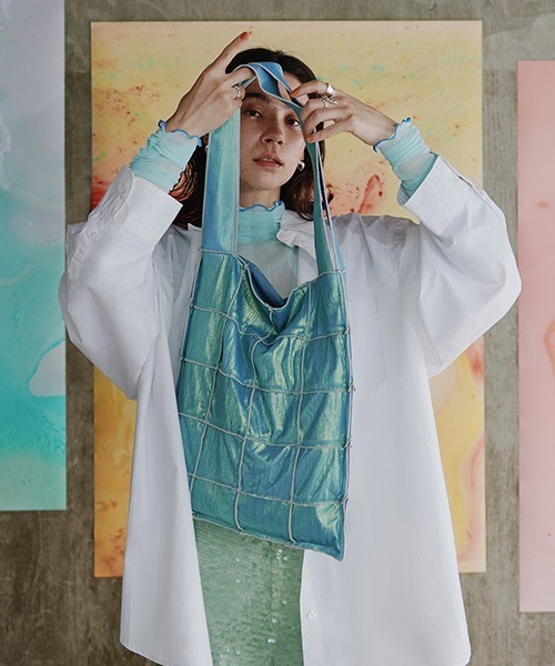 CONTROL FREAK / CTFK（コントロールフリーク）の「CONTROL FREAK(コントロールフリーク)ブロッキングトート（トートバッグ・レディース・ブラック/ライトグレー/シルバー/ブロンズ/ブルー・FREE）」の13枚目の写真