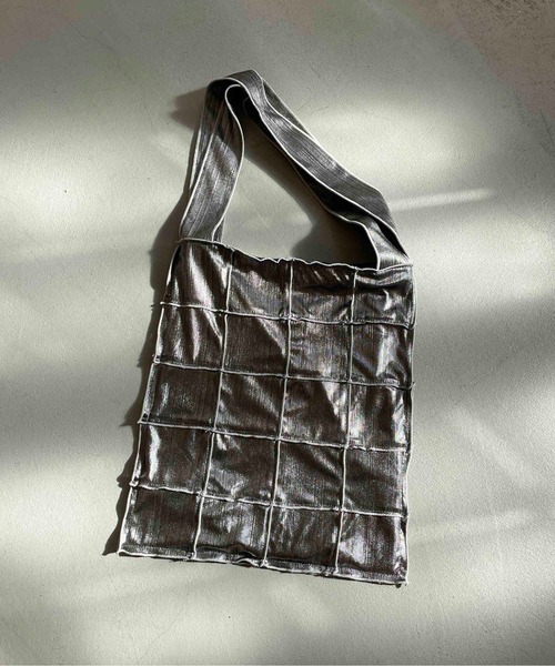 CONTROL FREAK / CTFK（コントロールフリーク）の「CONTROL FREAK(コントロールフリーク)ブロッキングトート（トートバッグ・レディース・ブラック/ライトグレー/シルバー/ブロンズ/ブルー・FREE）」の11枚目の写真