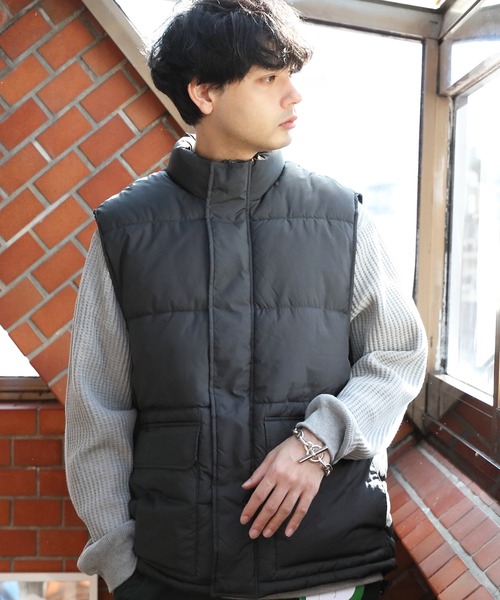 8(eight)(エイト)の「ビッグ中綿ベスト(ダウンベスト・メンズ・ブラック/チャコール/カーキ・LARGE/MEDIUM)」の3枚目の写真