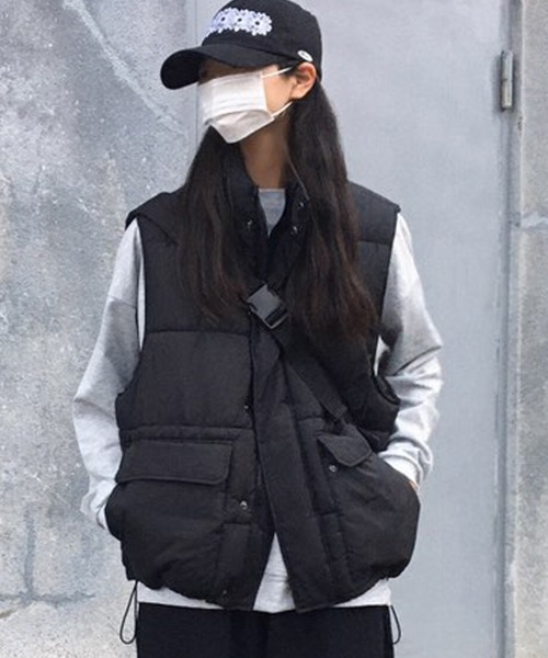 8(eight)(エイト)の「ビッグ中綿ベスト(ダウンベスト・メンズ・ブラック/チャコール/カーキ・LARGE/MEDIUM)」の2枚目の写真