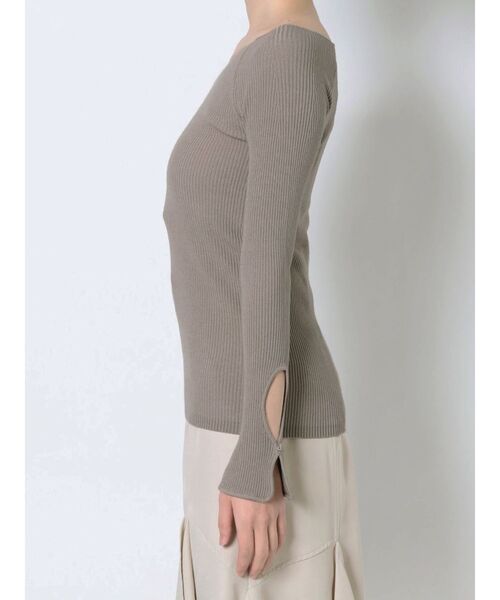 LAGUNAMOON（ラグナムーン）の「スリーブカットアウトリブニットプルオーバー（ニット/セーター・レディース・アイボリー/ブラック/モカ・FREE）」の15枚目の写真