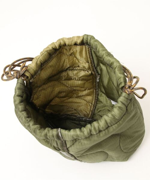 GOOD DEAL（グッドディール）の「QUILTING POUCH（ポーチ・レディース・オリーブ・FREE）」の4枚目の写真