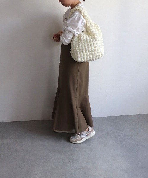 T・S・L(ティーエスエル)の「エンボス加工トートバッグ(トートバッグ・レディース・イエロー/ブラック/サックスブルー/アイボリー・FREE)」の7枚目の写真