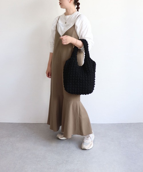 T・S・L(ティーエスエル)の「エンボス加工トートバッグ(トートバッグ・レディース・イエロー/ブラック/サックスブルー/アイボリー・FREE)」の9枚目の写真