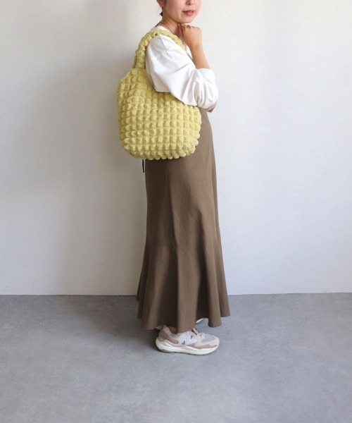 T・S・L(ティーエスエル)の「エンボス加工トートバッグ(トートバッグ・レディース・イエロー/ブラック/サックスブルー/アイボリー・FREE)」の13枚目の写真