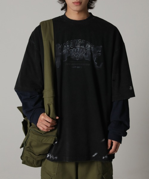MASONPRINCE(メイソンプリンス)の「オーバーサイズ ロック風ロゴプリント ダメージ&ペンキ加工Tシャツ DT4074【MASONPRINCE】(Tシャツ/カットソー・メンズ・ダークグレー/ホワイト/ブラウン/ブラック・L/M/S)」の4枚目の写真