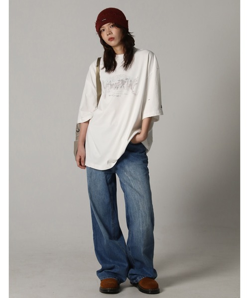 MASONPRINCE(メイソンプリンス)の「オーバーサイズ ロック風ロゴプリント ダメージ&ペンキ加工Tシャツ DT4074【MASONPRINCE】(Tシャツ/カットソー・メンズ・ダークグレー/ホワイト/ブラウン/ブラック・L/M/S)」の6枚目の写真