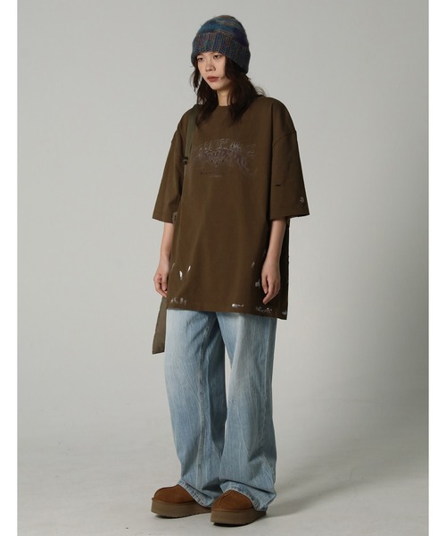 MASONPRINCE(メイソンプリンス)の「オーバーサイズ ロック風ロゴプリント ダメージ&ペンキ加工Tシャツ DT4074【MASONPRINCE】(Tシャツ/カットソー・メンズ・ダークグレー/ホワイト/ブラウン/ブラック・L/M/S)」の7枚目の写真
