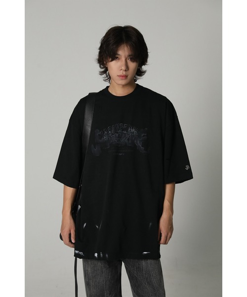 MASONPRINCE(メイソンプリンス)の「オーバーサイズ ロック風ロゴプリント ダメージ&ペンキ加工Tシャツ DT4074【MASONPRINCE】(Tシャツ/カットソー・メンズ・ダークグレー/ホワイト/ブラウン/ブラック・L/M/S)」の5枚目の写真