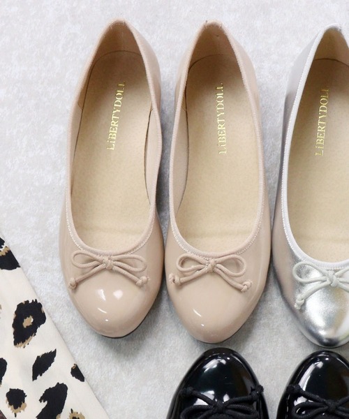 LibertyDoll(リバティードール)の「ラウンドトゥフラットバレエシューズ(バレエシューズ・レディース・ブラック系その他/グレー/パイソン/グリーン/モスグリーン/アイボリー/ホワイト/レオパード/グレイッシュベージュ/ゴールド/ベージュ系その他/シルバー/ブラック/レッド系その他/ベージュ/グレー系その他/レッド/ブラック系その他2/ネイビー/チェック/ベージュ系その他2/ブラック系その他3/サックスブルー/ブラック系その他4/シルバー系その他/ゴールド系その他/ホワイト×ブラック/ブラック×ホワイト・S/3L/M/LL/L/SS)」の15枚目の写真