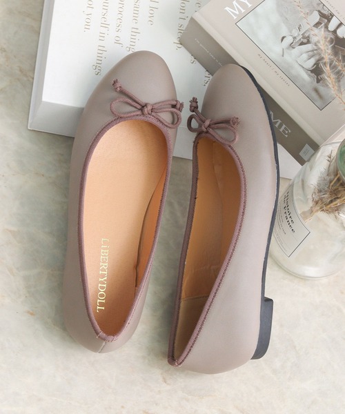 LibertyDoll(リバティードール)の「ラウンドトゥフラットバレエシューズ(バレエシューズ・レディース・ブラック系その他/グレー/パイソン/グリーン/モスグリーン/アイボリー/ホワイト/レオパード/グレイッシュベージュ/ゴールド/ベージュ系その他/シルバー/ブラック/レッド系その他/ベージュ/グレー系その他/レッド/ブラック系その他2/ネイビー/チェック/ベージュ系その他2/ブラック系その他3/サックスブルー/ブラック系その他4/シルバー系その他/ゴールド系その他/ホワイト×ブラック/ブラック×ホワイト・S/3L/M/LL/L/SS)」の16枚目の写真