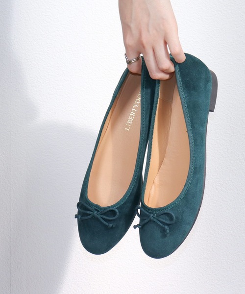 LibertyDoll(リバティードール)の「ラウンドトゥフラットバレエシューズ(バレエシューズ・レディース・ブラック系その他/グレー/パイソン/グリーン/モスグリーン/アイボリー/ホワイト/レオパード/グレイッシュベージュ/ゴールド/ベージュ系その他/シルバー/ブラック/レッド系その他/ベージュ/グレー系その他/レッド/ブラック系その他2/ネイビー/チェック/ベージュ系その他2/ブラック系その他3/サックスブルー/ブラック系その他4/シルバー系その他/ゴールド系その他/ホワイト×ブラック/ブラック×ホワイト・S/3L/M/LL/L/SS)」の18枚目の写真