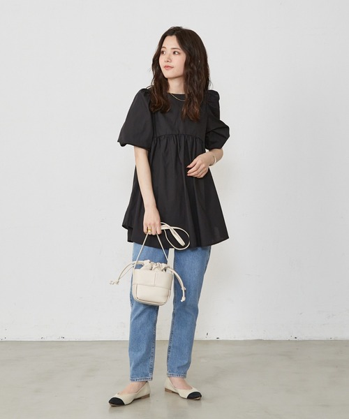 Shelly island（シェリーアイランド）の「ボリュームギャザーフレアブラウス（シャツ/ブラウス・レディース・ホワイト/ブラック・M）」の15枚目の写真