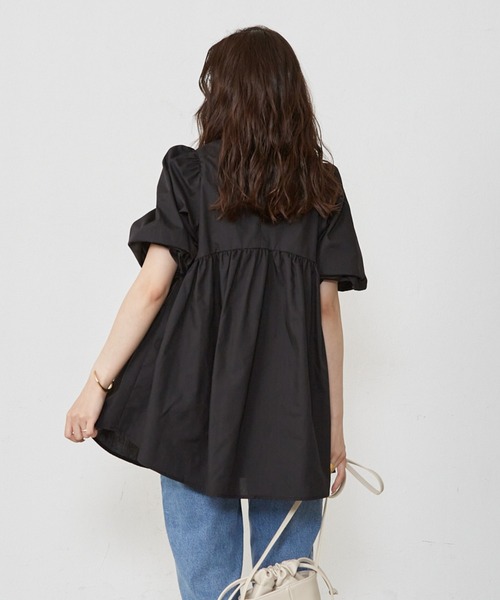 Shelly island（シェリーアイランド）の「ボリュームギャザーフレアブラウス（シャツ/ブラウス・レディース・ホワイト/ブラック・M）」の14枚目の写真