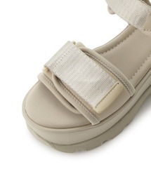 SNIDEL × emmi 人気のコラボレーションサンダル第三弾。 │ emmi