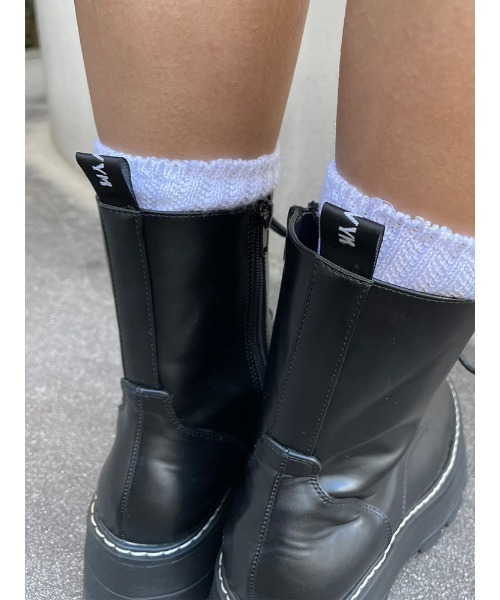 ENVYM（アンビー）の「ＥＮＶＹＭロゴテープショートブーツ（ブーツ・レディース・ブラック・22.5/24.5/23.5）」の13枚目の写真