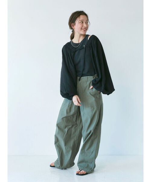 Ungrid（アングリッド）の「スリーブボリュームボレロアンサンブル（シャツ/ブラウス・レディース・ブラック/ベージュ・FREE）」の14枚目の写真