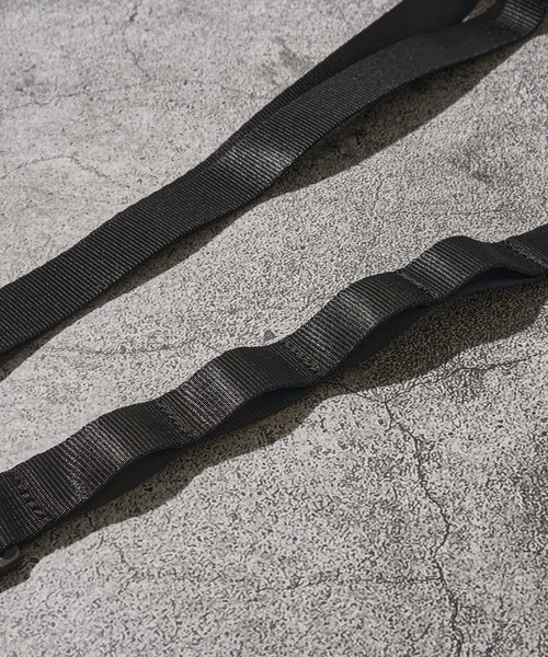 WILD THINGS（ワイルドシングス）の「【WILD THINGS/ワイルドシングス】 コーデュラ ストラップ ポーチ（ショルダーバッグ・メンズ・ブラック・FREE）」の5枚目の写真