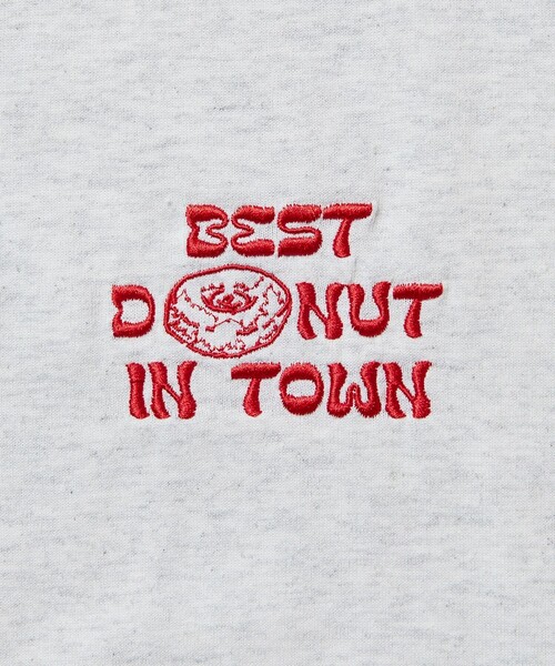 FREAK'S STORE(フリークスストア)の「【限定展開】GROCERY & DELICATESSEN/グロサリー&デリカテッセン 別注 ビッグシルエット CITY DONUTS バックプリントTシャツ(Tシャツ/カットソー・メンズ・ホワイト/アッシュグレー/ブラック/ライトピンク・SMALL/MEDIUM/LARGE)」の20枚目の写真