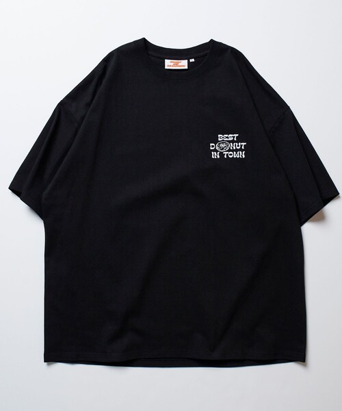 FREAK'S STORE(フリークスストア)の「【限定展開】GROCERY & DELICATESSEN/グロサリー&デリカテッセン 別注 ビッグシルエット CITY DONUTS バックプリントTシャツ(Tシャツ/カットソー・メンズ・ホワイト/アッシュグレー/ブラック/ライトピンク・SMALL/MEDIUM/LARGE)」の8枚目の写真