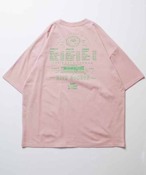 FREAK'S STORE(フリークスストア)の「【限定展開】GROCERY & DELICATESSEN/グロサリー&デリカテッセン 別注 ビッグシルエット CITY DONUTS バックプリントTシャツ(Tシャツ/カットソー・メンズ・ホワイト/アッシュグレー/ブラック/ライトピンク・SMALL/MEDIUM/LARGE)」の17枚目の写真