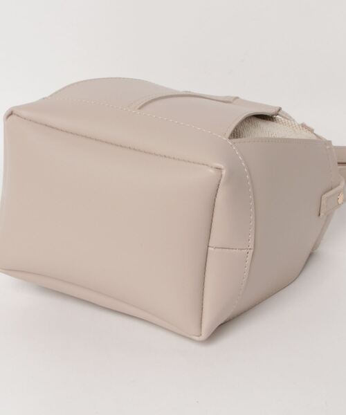 T・S・L（ティーエスエル）の「【T・S・L】PUレザー ドローストリング ショルダーバッグ　1231-506-1（ショルダーバッグ・レディース・グリーン/ブラック/グレイッシュベージュ・FREE）」の5枚目の写真