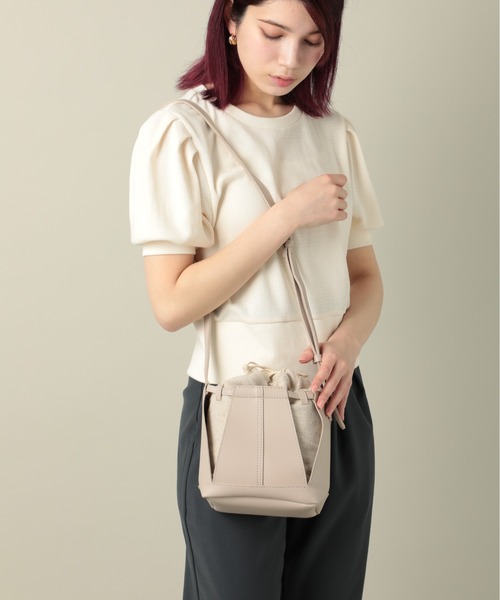 T・S・L（ティーエスエル）の「【T・S・L】PUレザー ドローストリング ショルダーバッグ　1231-506-1（ショルダーバッグ・レディース・グリーン/ブラック/グレイッシュベージュ・FREE）」の10枚目の写真