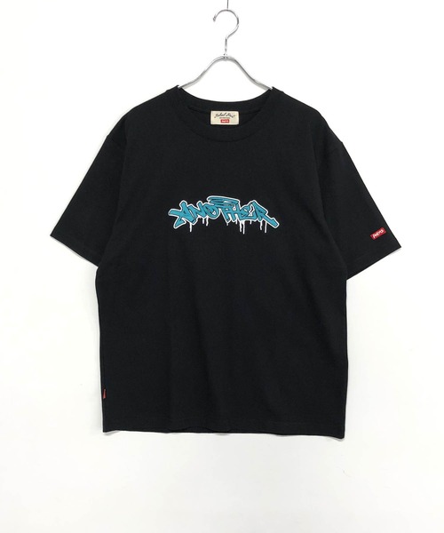 TRAP/U (トラップユー)の「ミドルウエイト コットン天竺 / アップリケ刺繍 ワッペンロゴ クルーネック Tシャツ(半袖)(Tシャツ/カットソー・メンズ・ブラック/ホワイト/グリーン・F)」の4枚目の写真