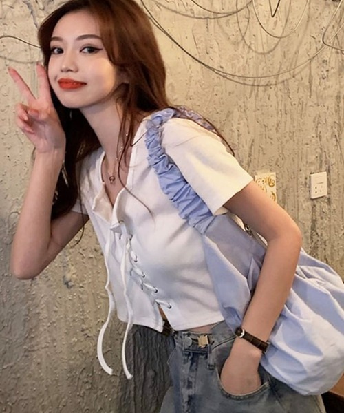 GLAMOROUS JANE（グラマラスジェーン）の「レースアップクロップド丈半袖トップス（Tシャツ/カットソー・レディース・ホワイト/グレー/ブラック・FREE/L）」の7枚目の写真