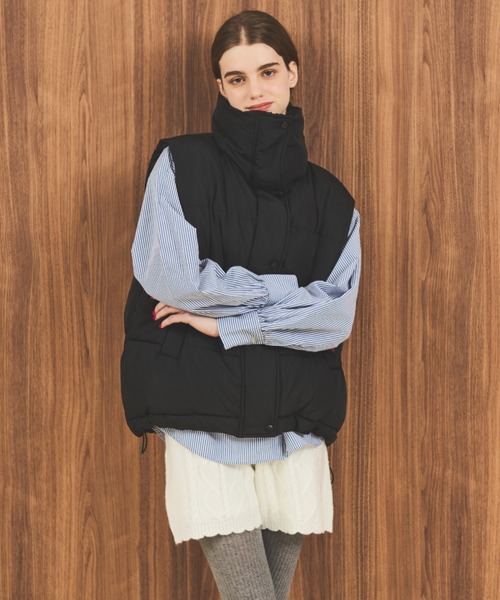 MERLOT（メルロー）の「ボリューム袖ベーシックストライプシャツ（シャツ/ブラウス・レディース・ネイビー/マスタード/ブルー・FREE）」の8枚目の写真