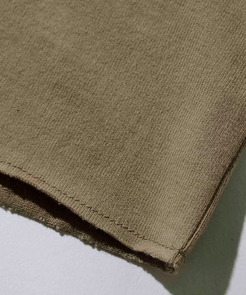 XLARGE（エクストララージ）の「EST.91 RAW EDGE S/S TEE（Tシャツ/カットソー・メンズ・ベージュ/ブラック・XL/S/M/L）」の7枚目の写真