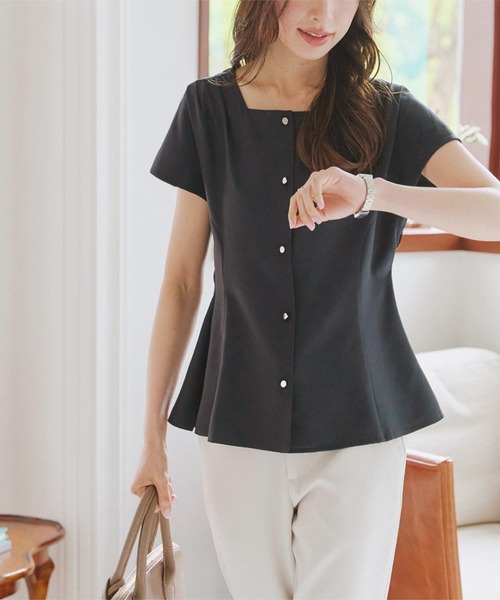 KOBE LETTUCE(コウベレタス)の「選べる4タイプ 半袖デザインブラウス(シャツ/ブラウス・レディース・ブラック系/ブラック系2/ホワイト系/ホワイト系1/ネイビー系/ブルー系1/ネイビー系1/ブルー系/ブラック系1/ブルー系2/ネイビー系2/ホワイト系2/ブラック系4/ブルー系4/ホワイト系3/ホワイト系4/ブラック系3/ブルー系3・M1/M3/M2/M5/L1/L2/2/1/M4/L5/L4/5/4/L3/3)」の7枚目の写真