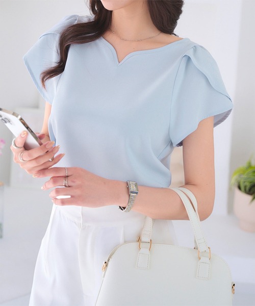 KOBE LETTUCE(コウベレタス)の「選べる4タイプ 半袖デザインブラウス(シャツ/ブラウス・レディース・ブラック系/ブラック系2/ホワイト系/ホワイト系1/ネイビー系/ブルー系1/ネイビー系1/ブルー系/ブラック系1/ブルー系2/ネイビー系2/ホワイト系2/ブラック系4/ブルー系4/ホワイト系3/ホワイト系4/ブラック系3/ブルー系3・M1/M3/M2/M5/L1/L2/2/1/M4/L5/L4/5/4/L3/3)」の16枚目の写真