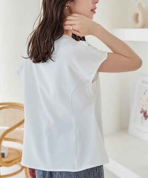 KOBE LETTUCE(コウベレタス)の「選べる4タイプ 半袖デザインブラウス(シャツ/ブラウス・レディース・ブラック系/ブラック系2/ホワイト系/ホワイト系1/ネイビー系/ブルー系1/ネイビー系1/ブルー系/ブラック系1/ブルー系2/ネイビー系2/ホワイト系2/ブラック系4/ブルー系4/ホワイト系3/ホワイト系4/ブラック系3/ブルー系3・M1/M3/M2/M5/L1/L2/2/1/M4/L5/L4/5/4/L3/3)」の19枚目の写真