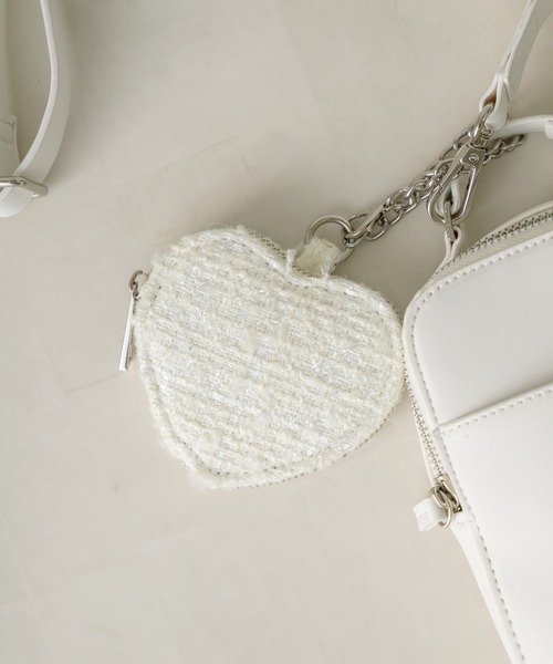 OLIVE des OLIVE（オリーブデオリーブ）の「ハートポーチ付スマホ