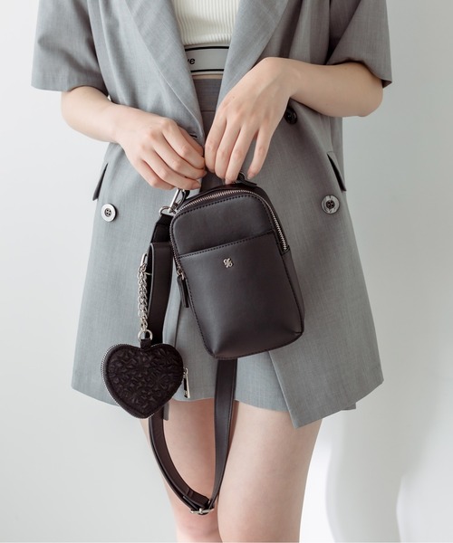 OLIVE des OLIVE（オリーブデオリーブ）の「ハートポーチ付スマホ